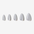 soimea faux ongles à pression argent opaline forme amande effet œil-de-chat, Faux ongles argent effet Cat Eye – effet cristal. Par SOIMEA Paris