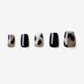 soimea faux ongles à pression noir gris motif vache forme ballerine medium effet crème, Faux ongles ballerine noir et gris à imprimé animalier – finition crème. Par SOIMEA Paris