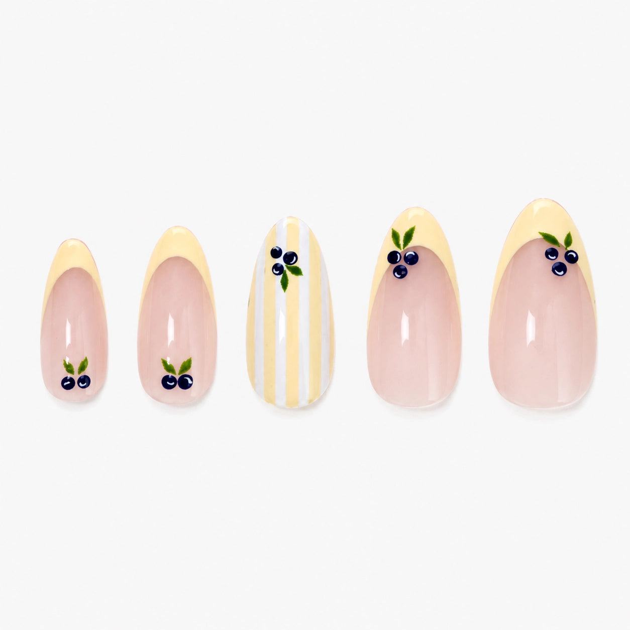 Faux ongles press-on Mirtillo longs amande avec base nude, French butter yellow, rayures jaune blanc et mini myrtilles 3D