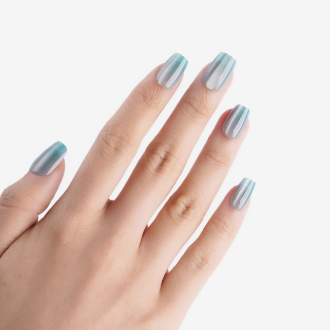 soimea faux ongles à pression bleu glacé forme ballerine effet œil-de-chat verre cristallin transparent, style classique Faux ongles ballerine bleu ciel effet Cat Eye – longueur moyenne
