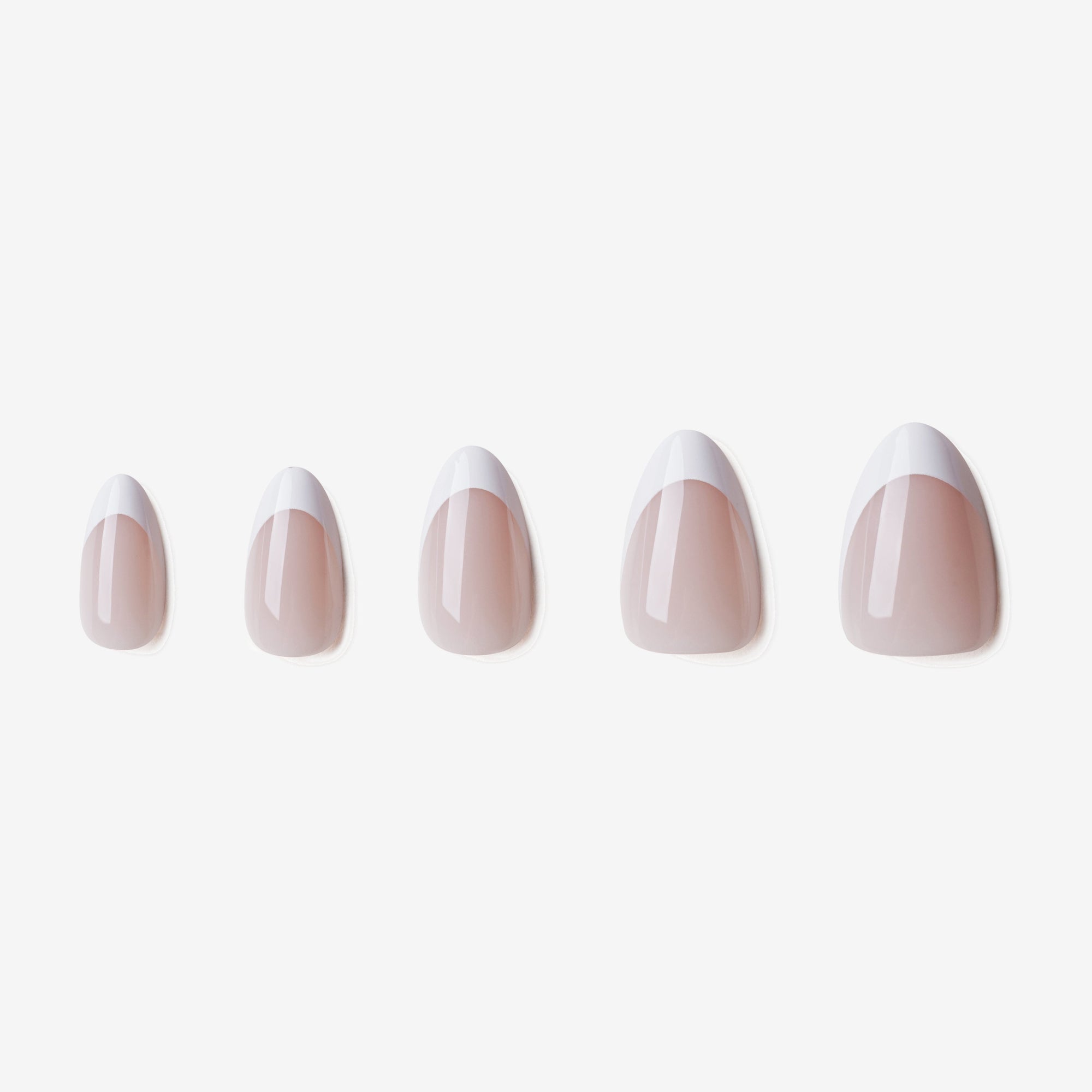 soimea faux ongles à pression nude rose  forme amande moyen, style french manucure classique avec 3D Fleur de cerisier, effet crème, white & beige french style medium press-on nails with Cherry flower decoration